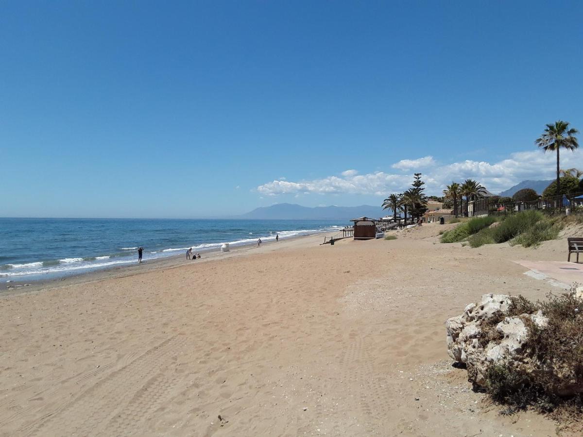 Beachfront Neptuno I, Complex,Views,Pool,Garden, Elviria 马尔韦利亚 外观 照片