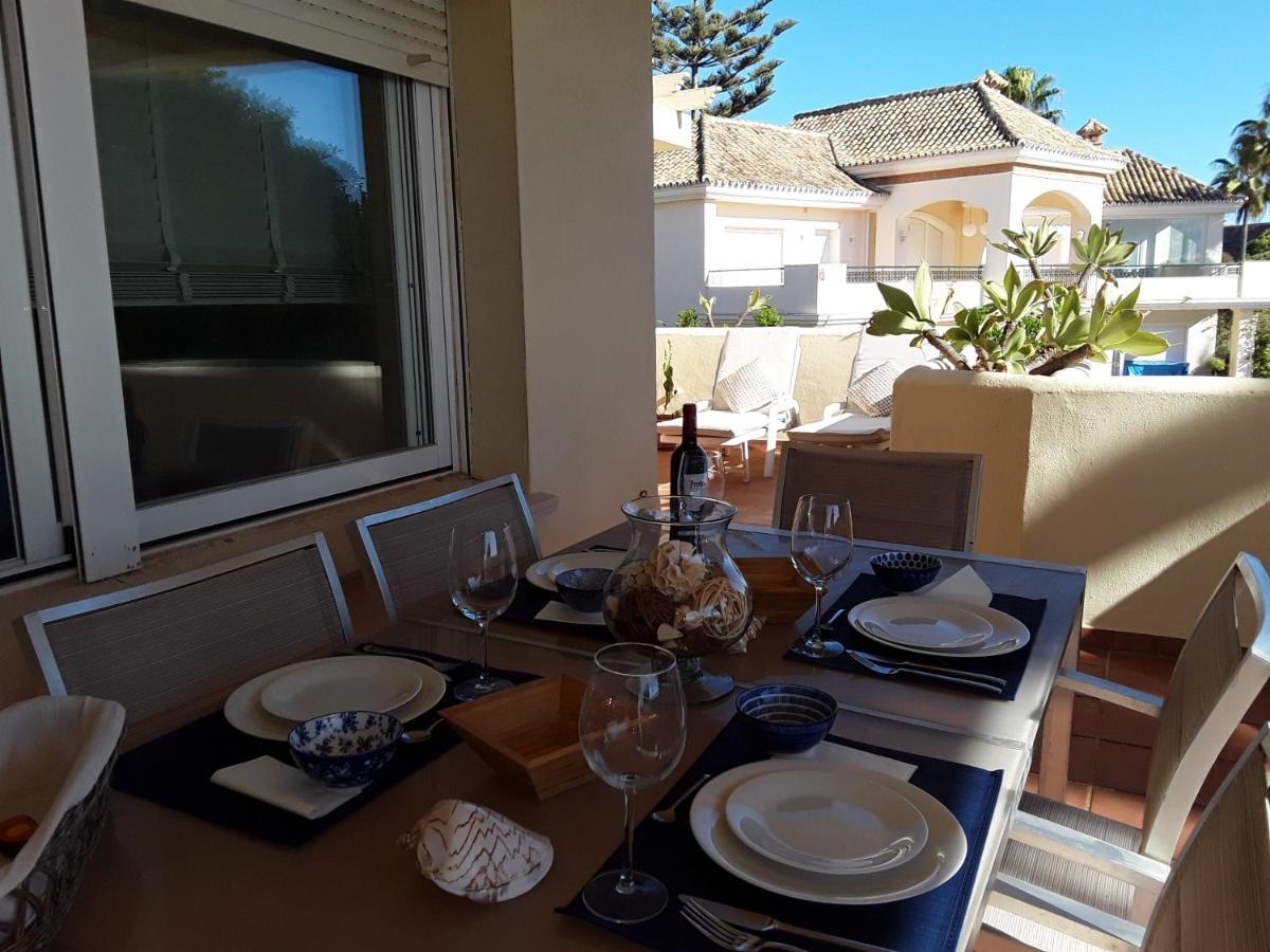 Beachfront Neptuno I, Complex,Views,Pool,Garden, Elviria 马尔韦利亚 外观 照片