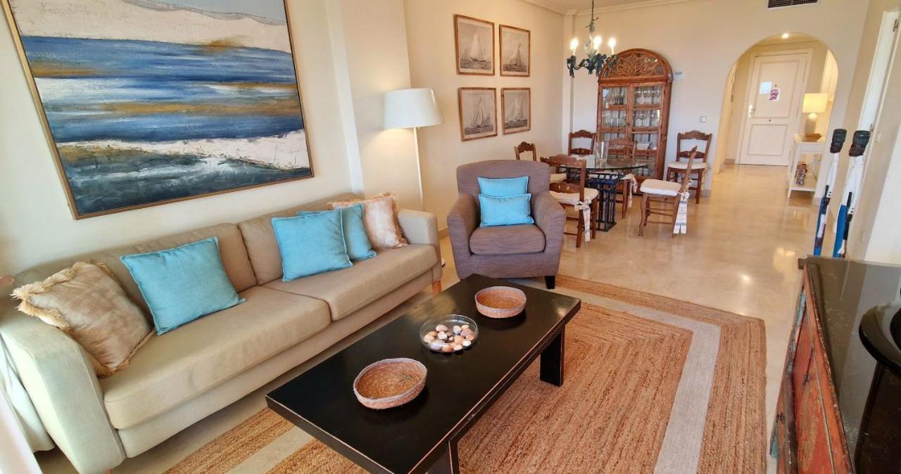 Beachfront Neptuno I, Complex,Views,Pool,Garden, Elviria 马尔韦利亚 外观 照片